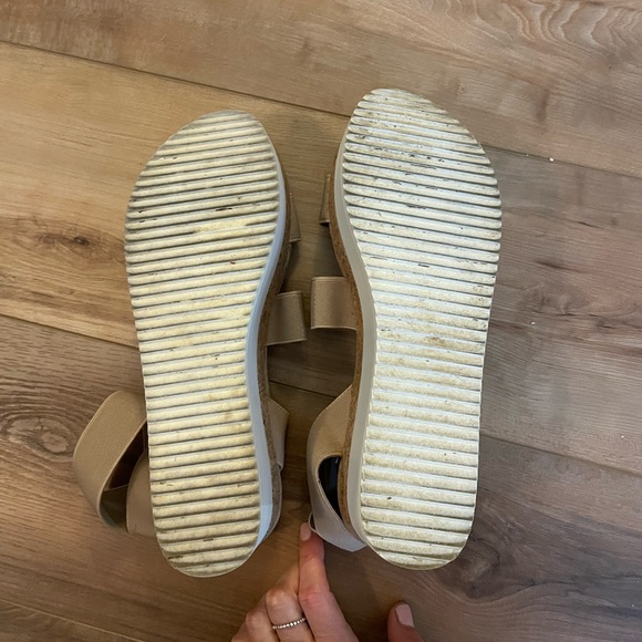 Steve Madden Platform Sandals Nude size 9 - Picture 3 of 5